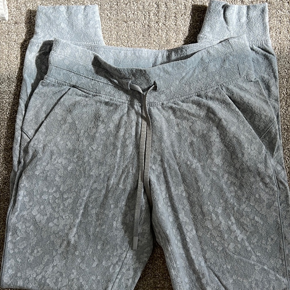 Lululemon align joggers!